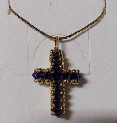 Krzy� z �a�cuchem