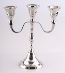 �wieca tr�jramienna