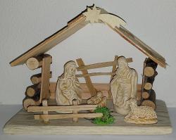 Szopka z figurkami